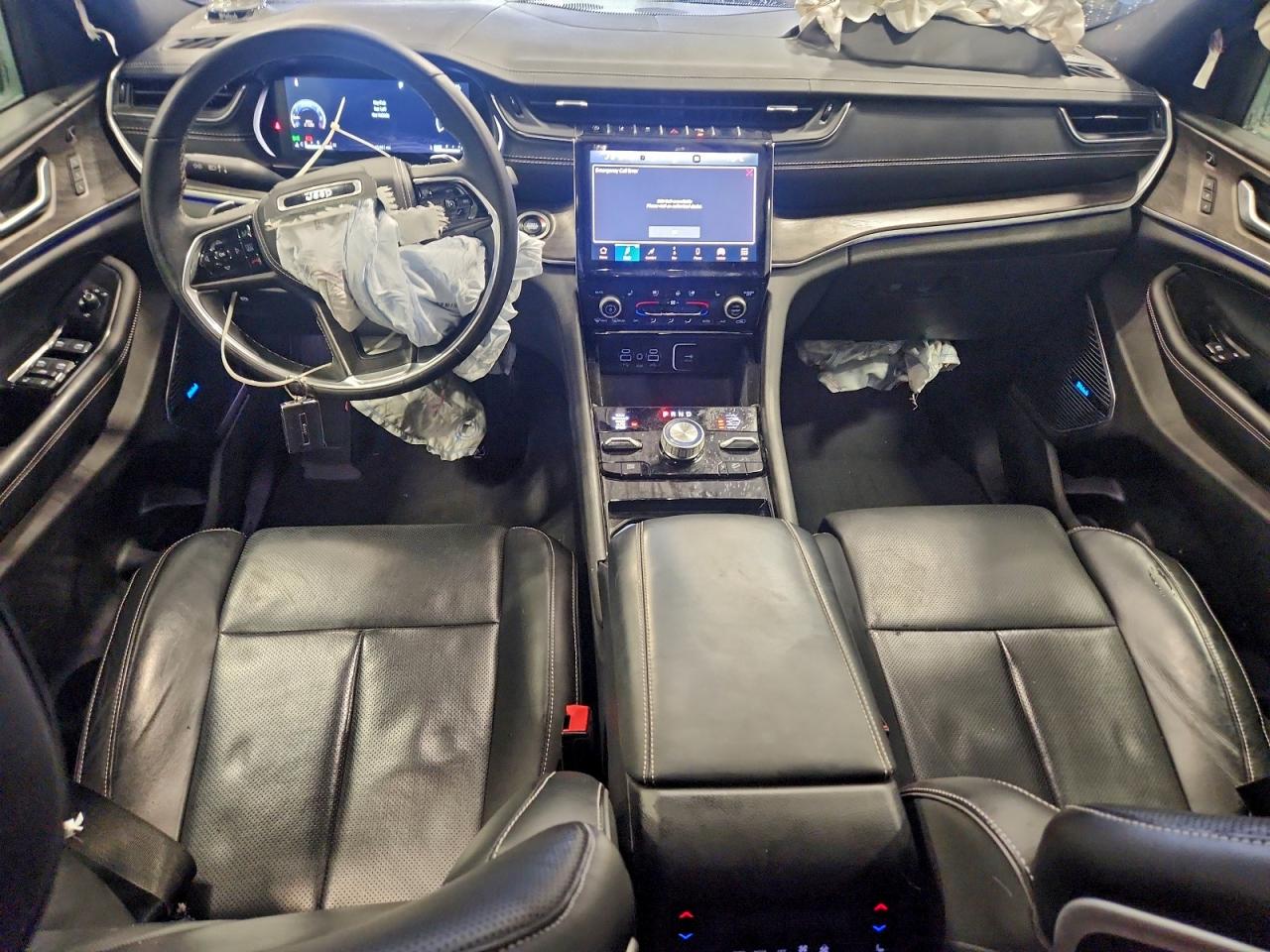 2022 JEEP GRAND CHEROKEE OVERLAND photo 15
