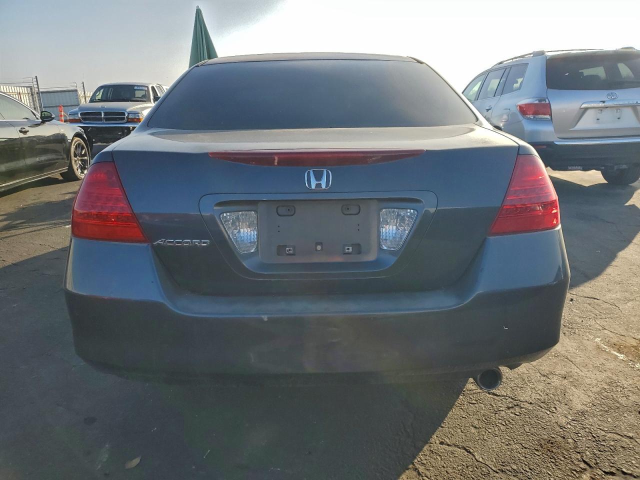 2007 HONDA ACCORD LX photo 11