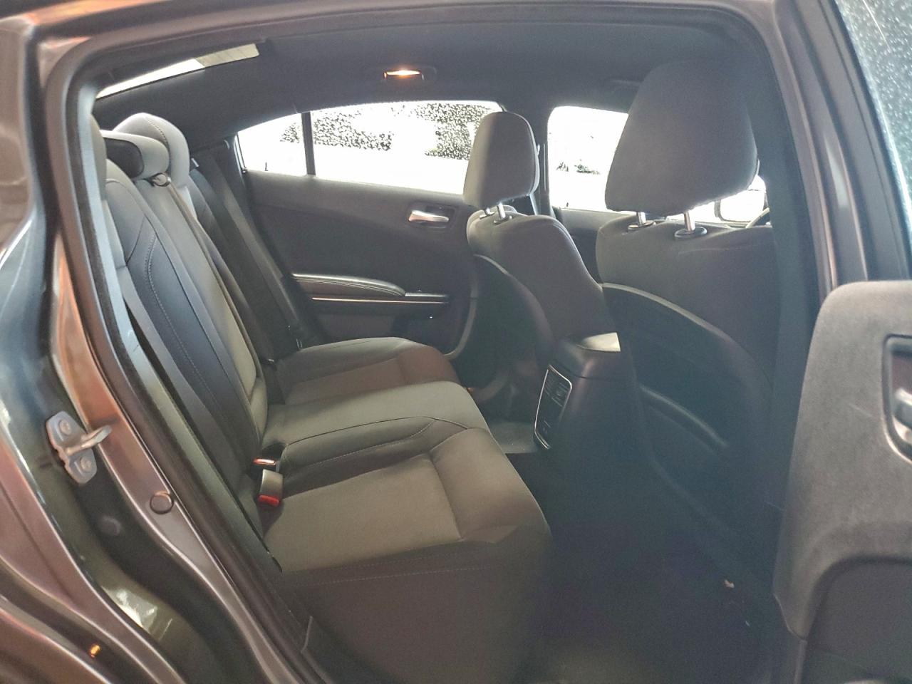 2016 DODGE CHARGER SXT photo 19