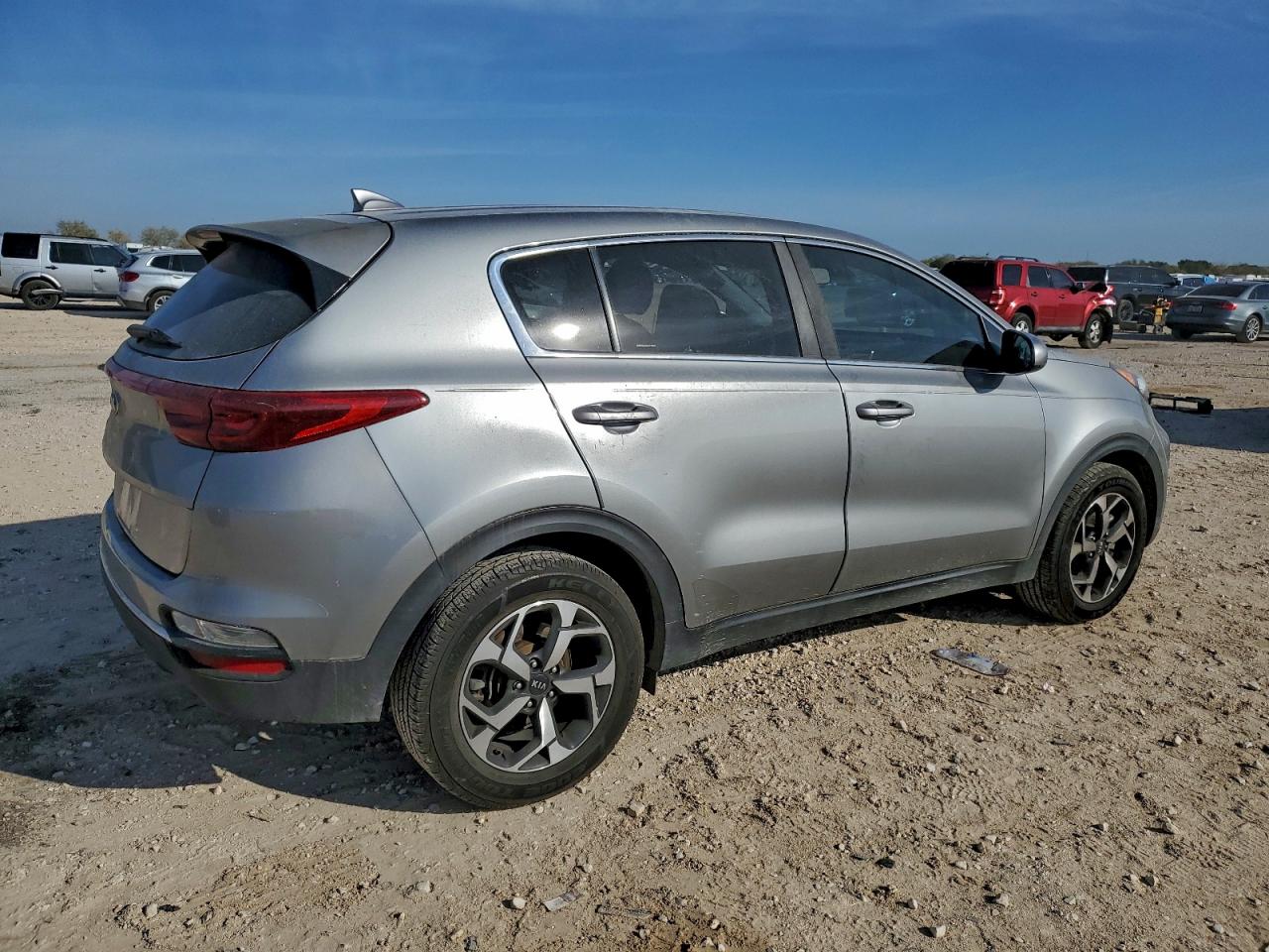 2020 KIA SPORTAGE LX photo 5