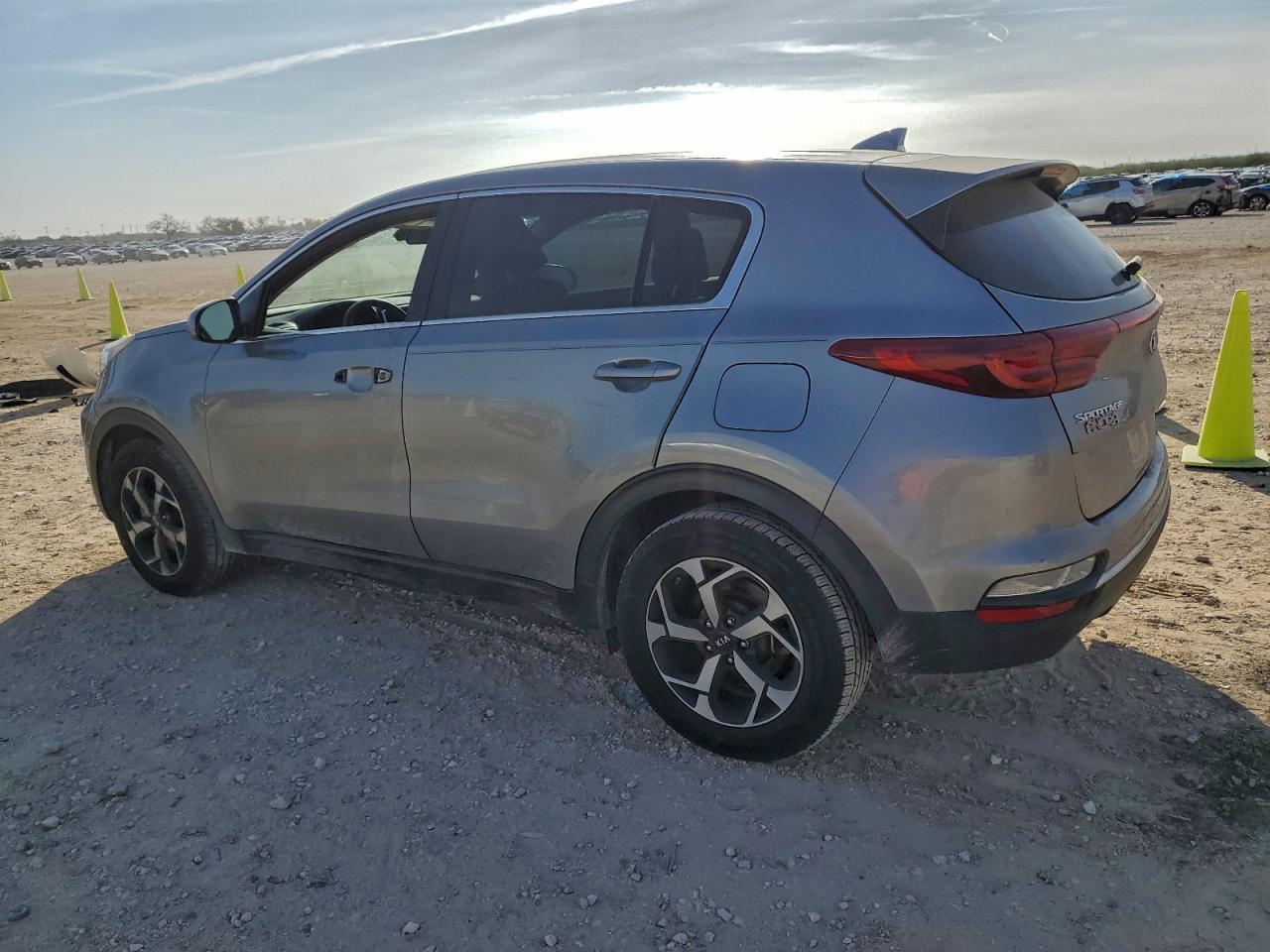 2020 KIA SPORTAGE LX photo 3