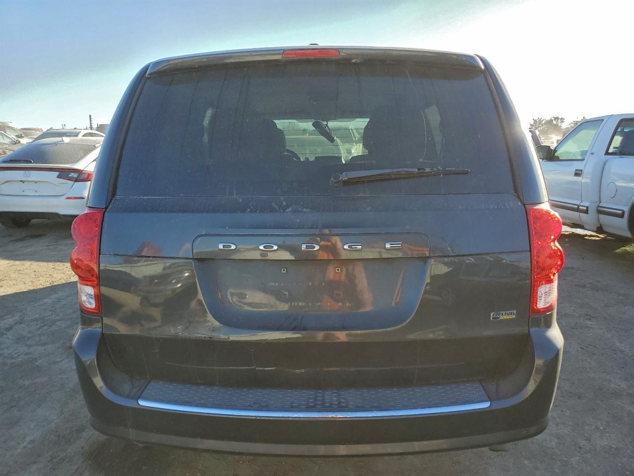 2012 DODGE GRAND CARAVAN SE photo 6