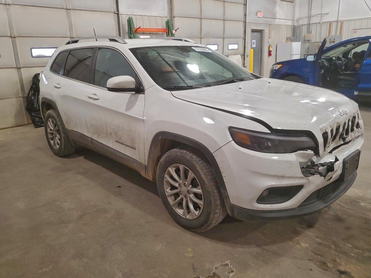 2019 JEEP CHEROKEE LATITUDE photo 4