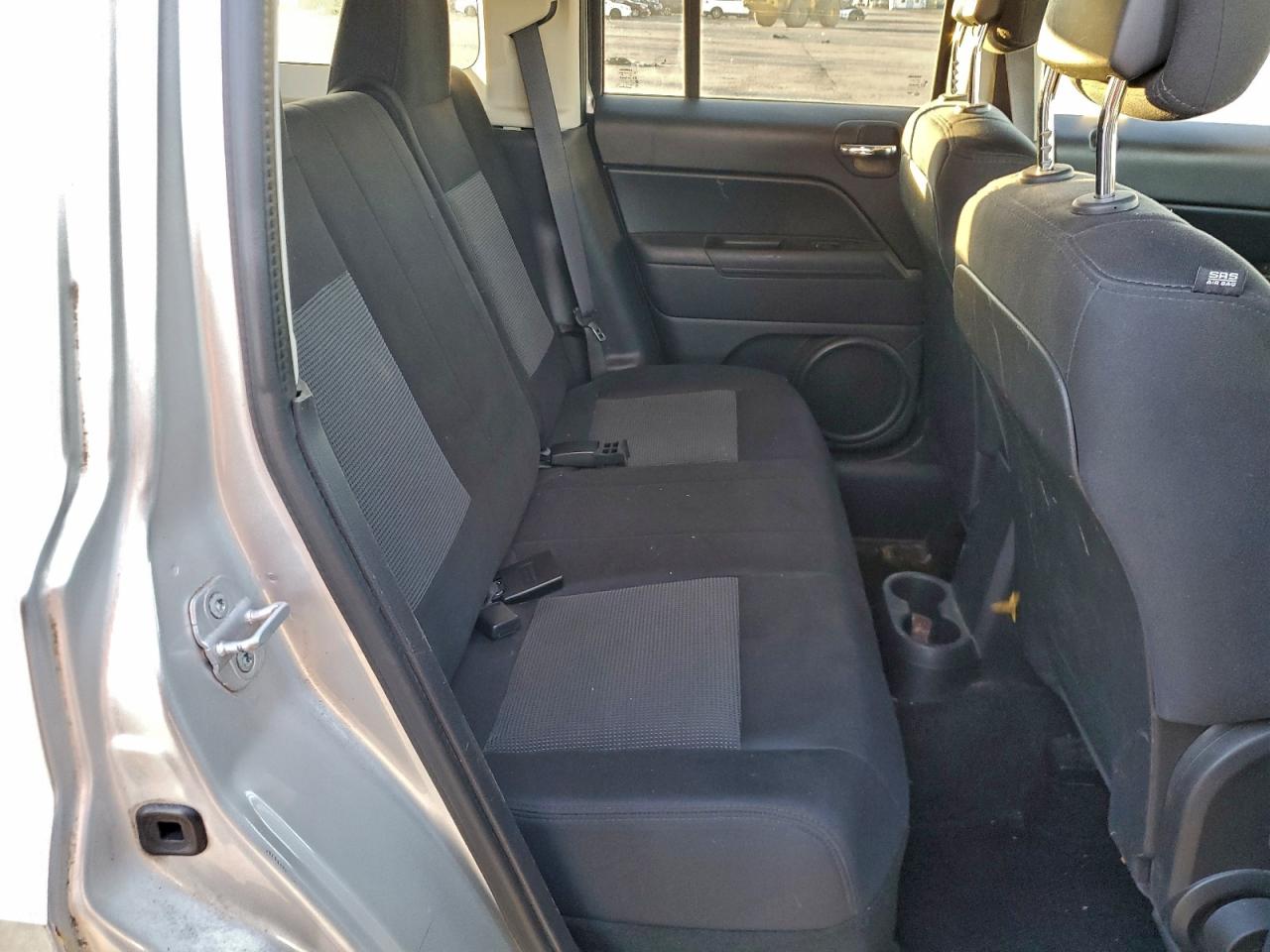 2014 JEEP PATRIOT LATITUDE photo 31
