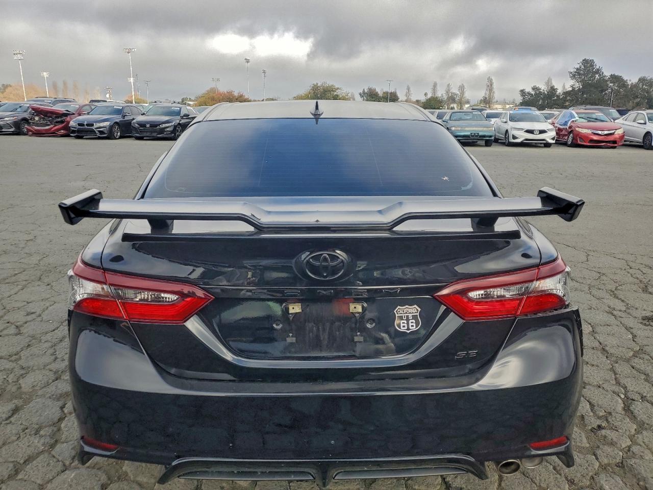 2024 TOYOTA CAMRY SE NIGHT SHADE photo 6