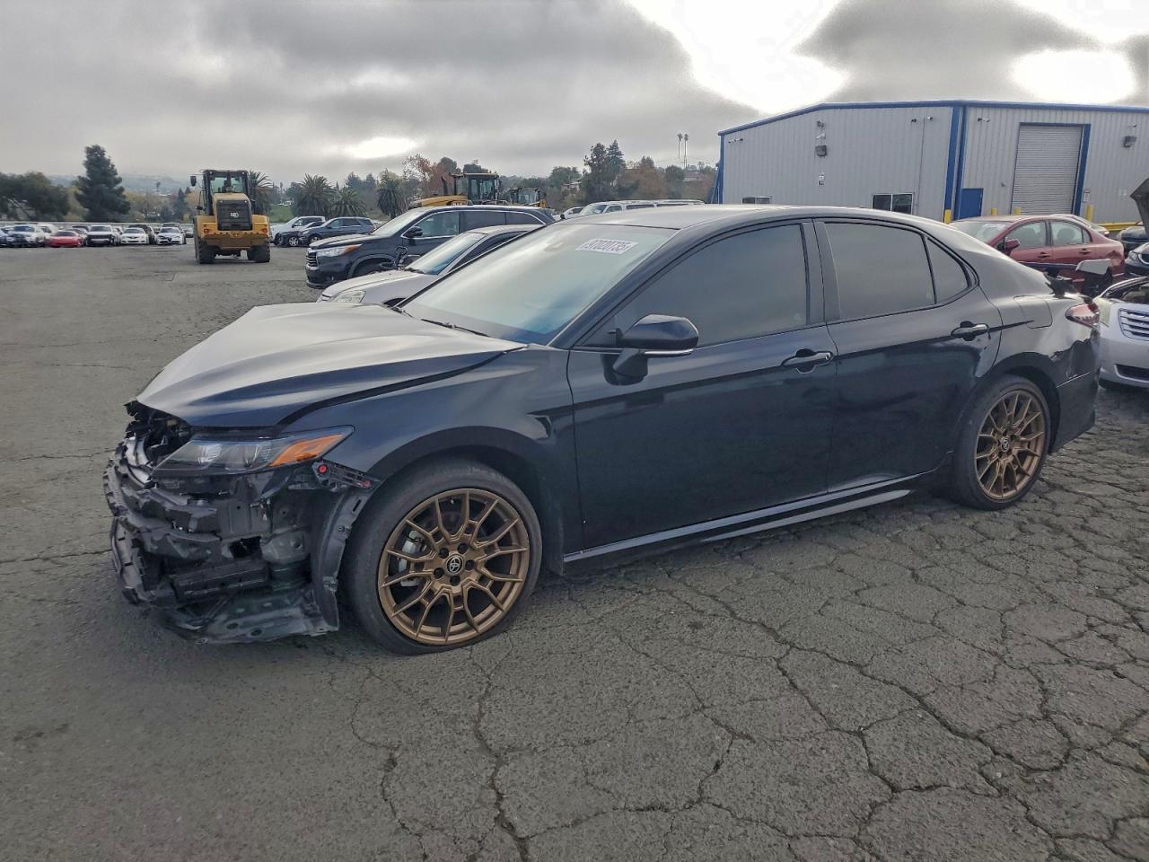 2024 TOYOTA CAMRY