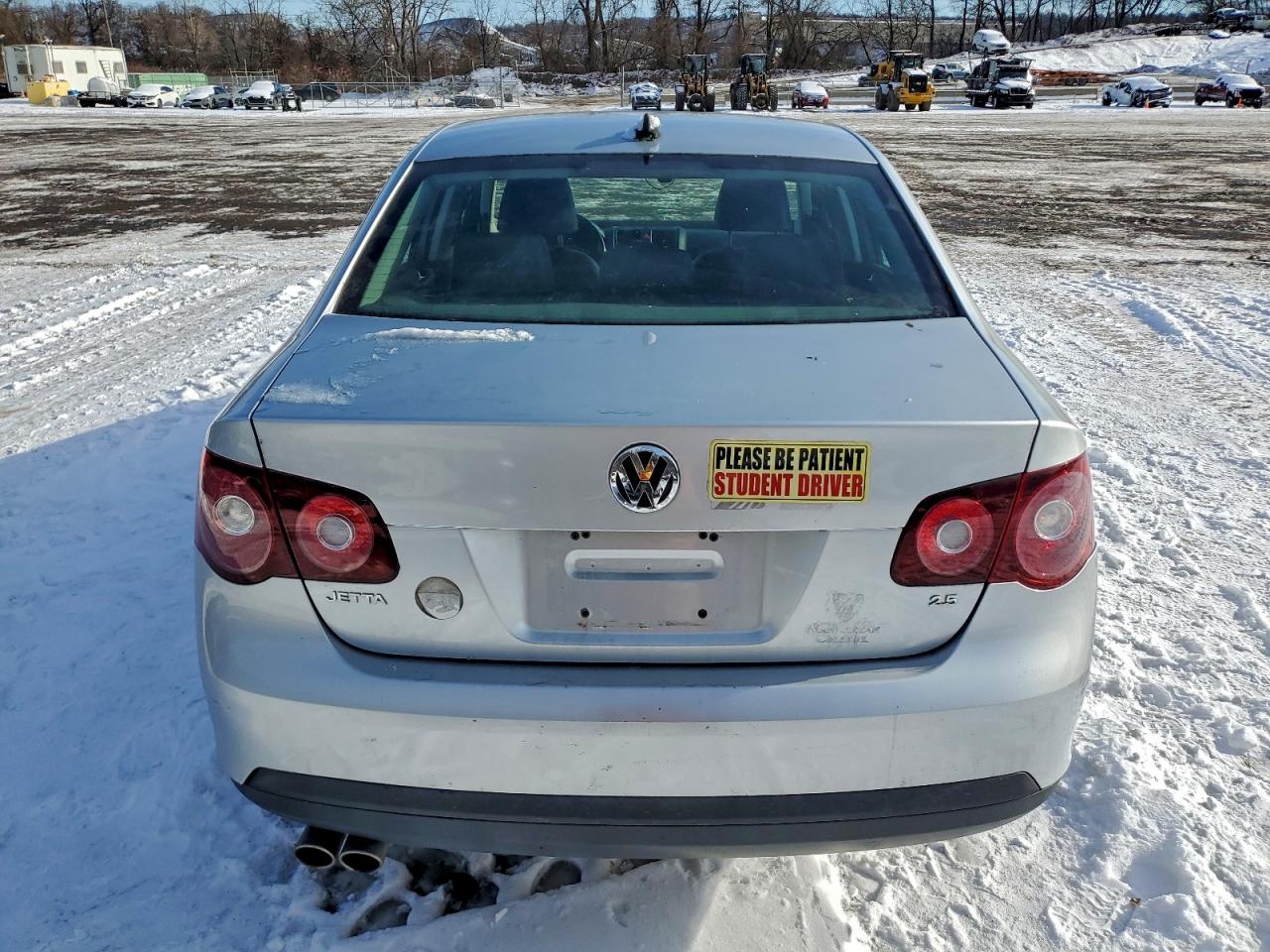 2009 VOLKSWAGEN JETTA SE photo 6