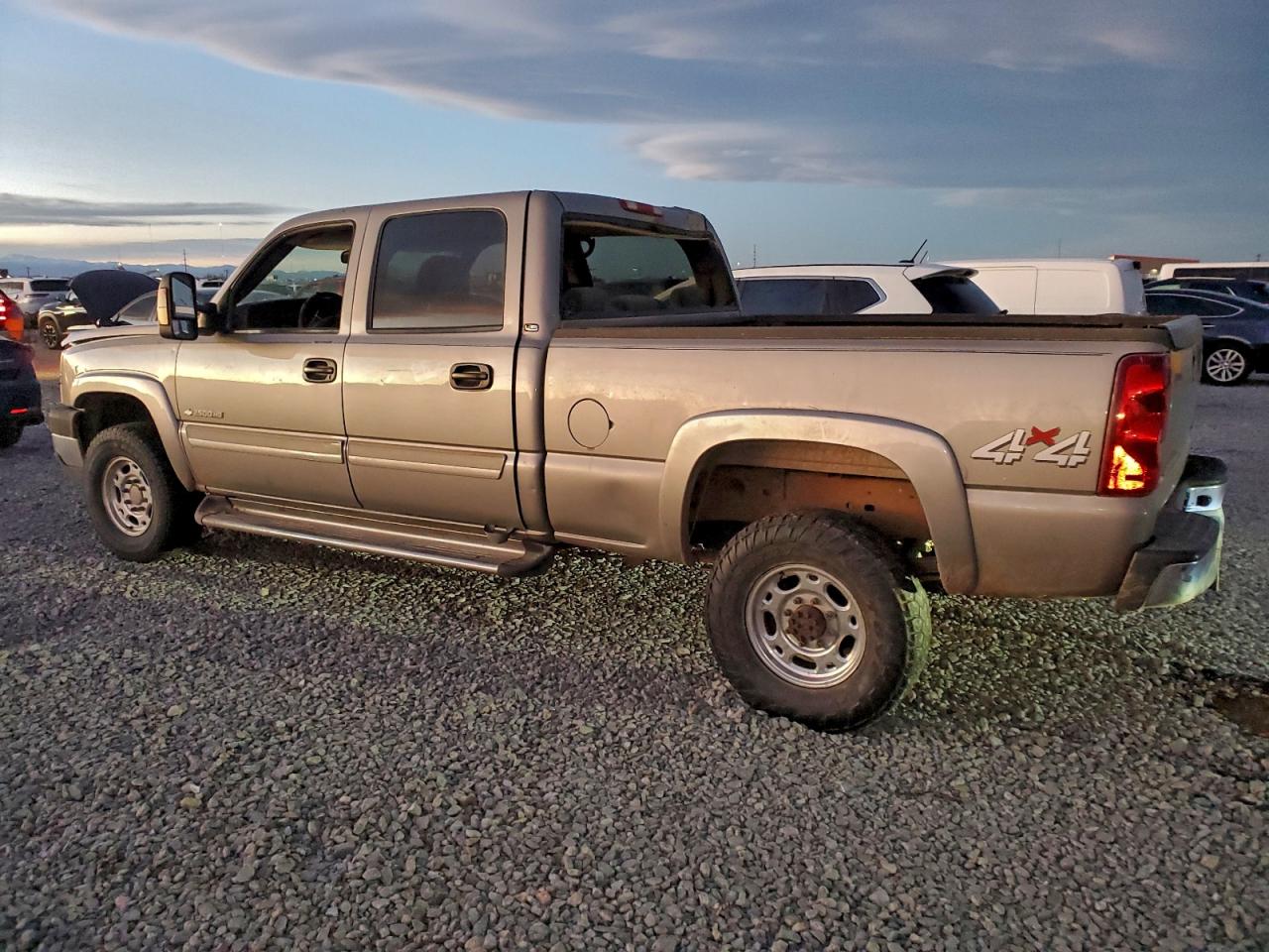 2003 CHEVROLET SILVERADO K2500 HEAVY DUTY photo 3