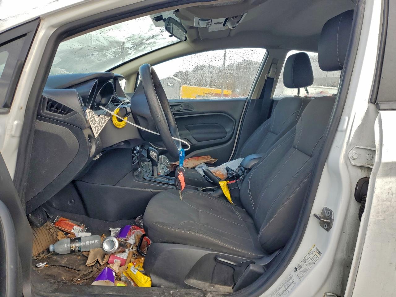 2019 FORD FIESTA SE photo 7