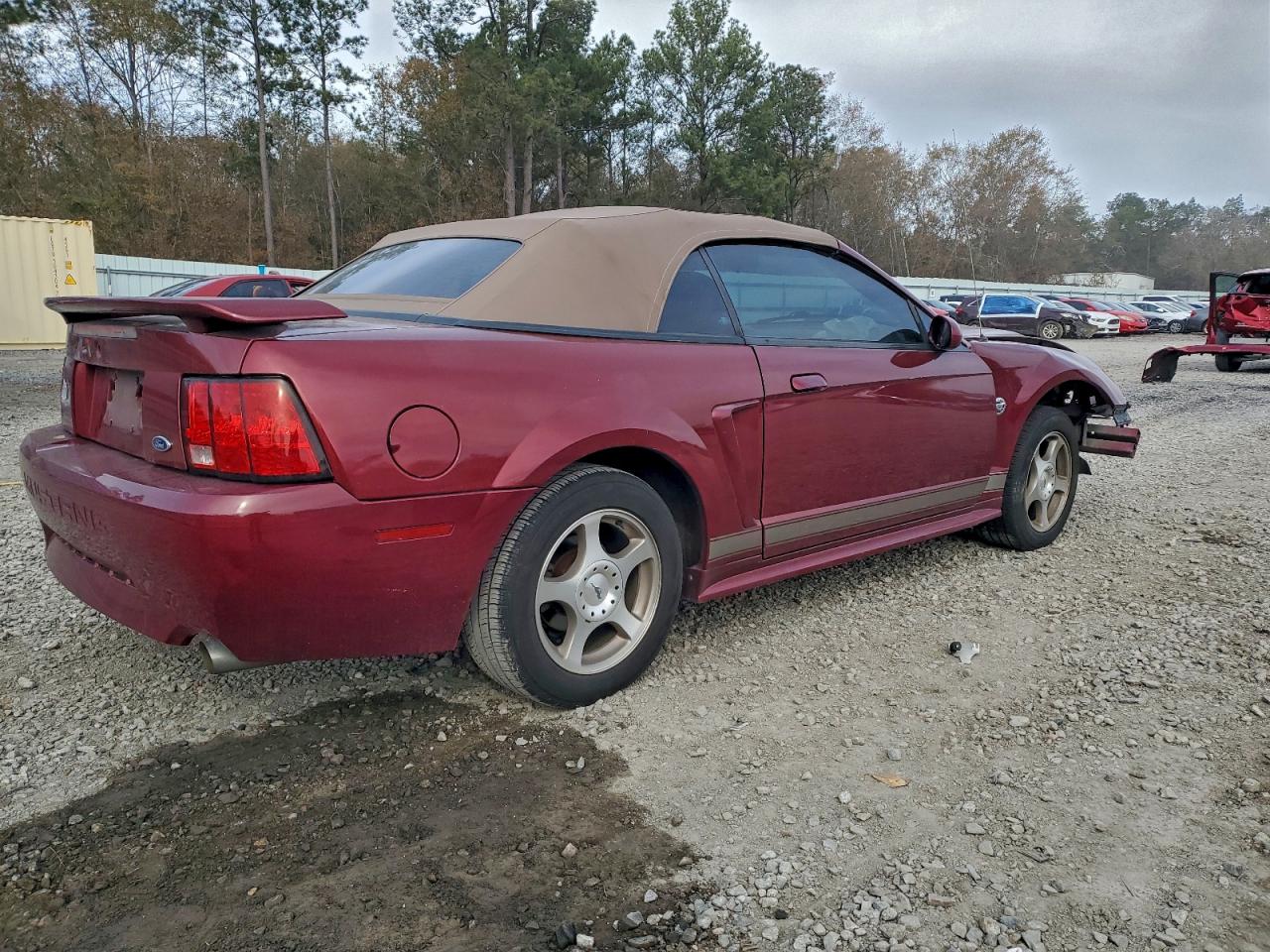 2004 FORD MUSTANG photo 3