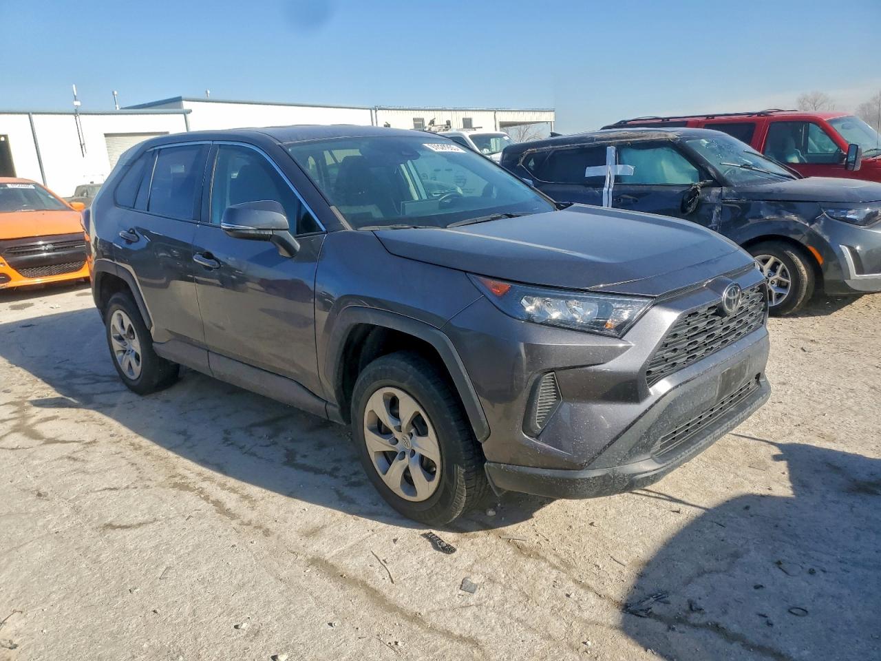 2022 TOYOTA RAV4 LE photo 4