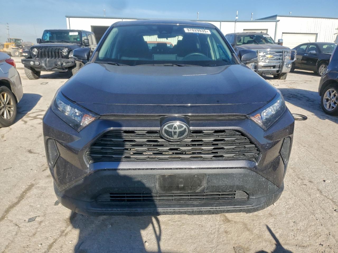 2022 TOYOTA RAV4 LE photo 5