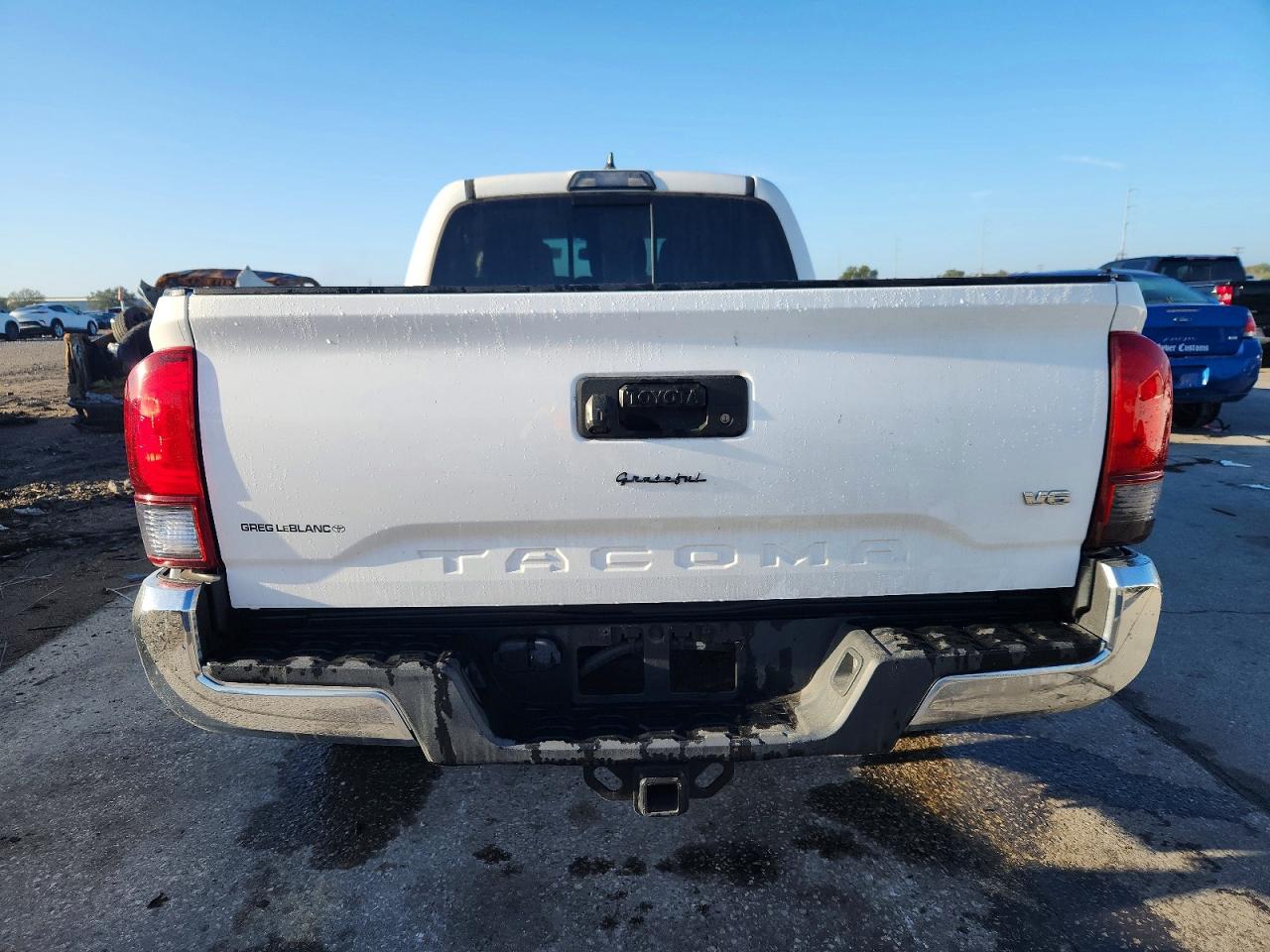 2019 TOYOTA TACOMA DOUBLE CAB photo 6