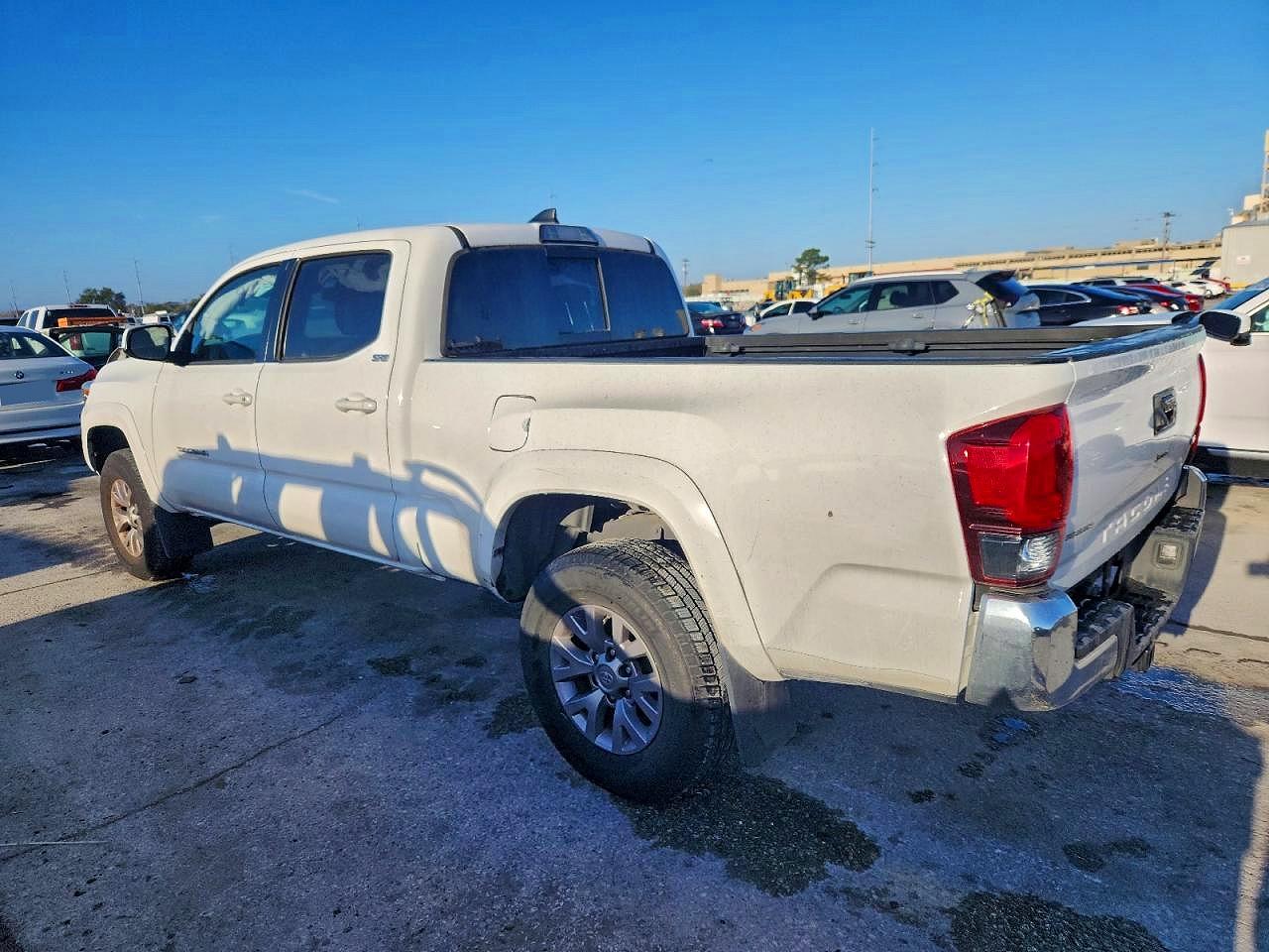 2019 TOYOTA TACOMA DOUBLE CAB photo 2