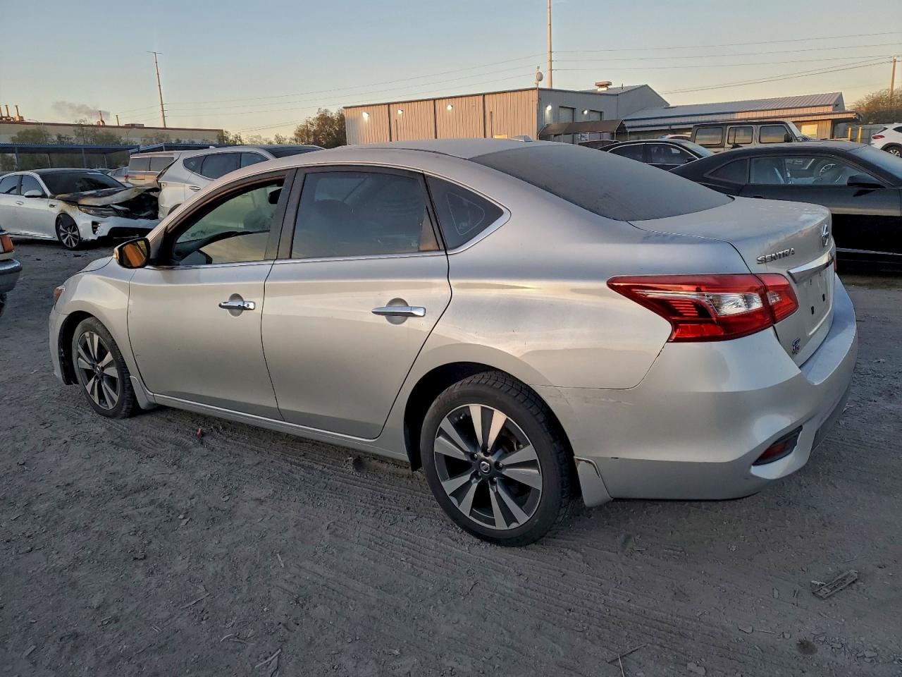 2016 NISSAN SENTRA S photo 3