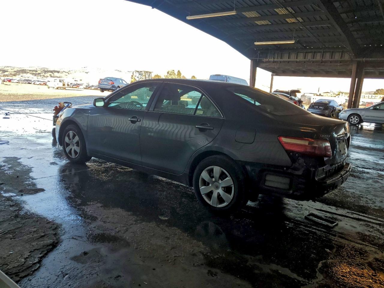 2009 TOYOTA CAMRY photo 3