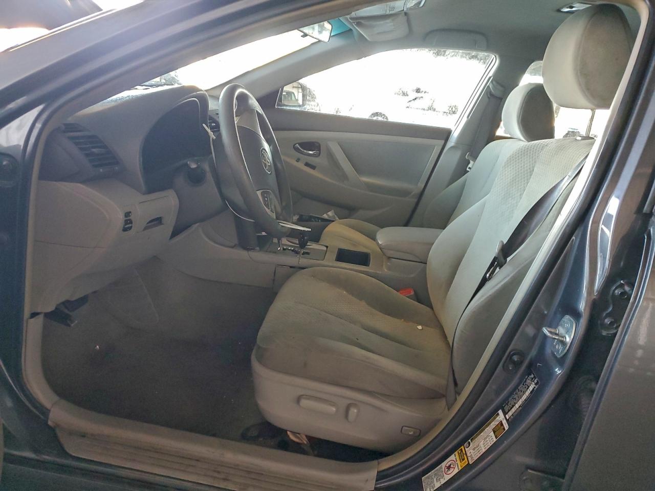 2009 TOYOTA CAMRY photo 13
