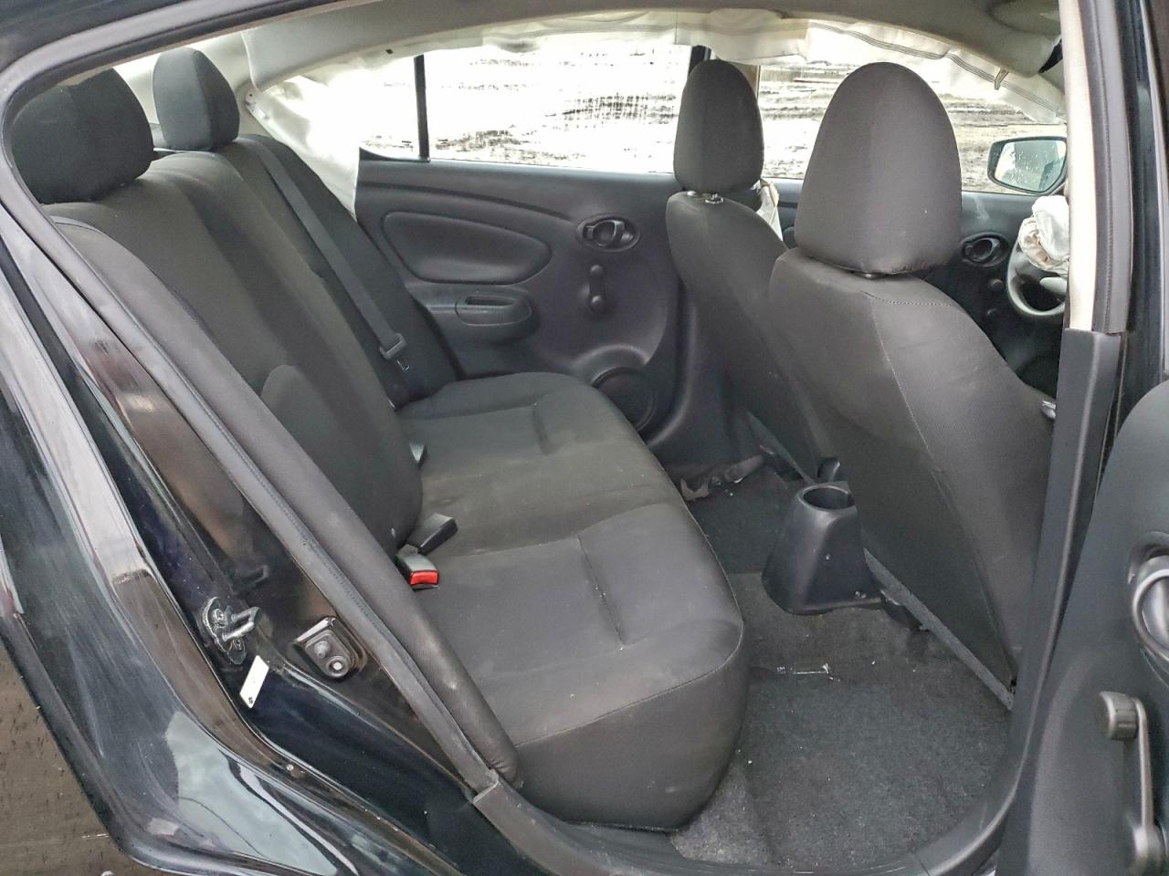 2019 NISSAN VERSA S photo 19