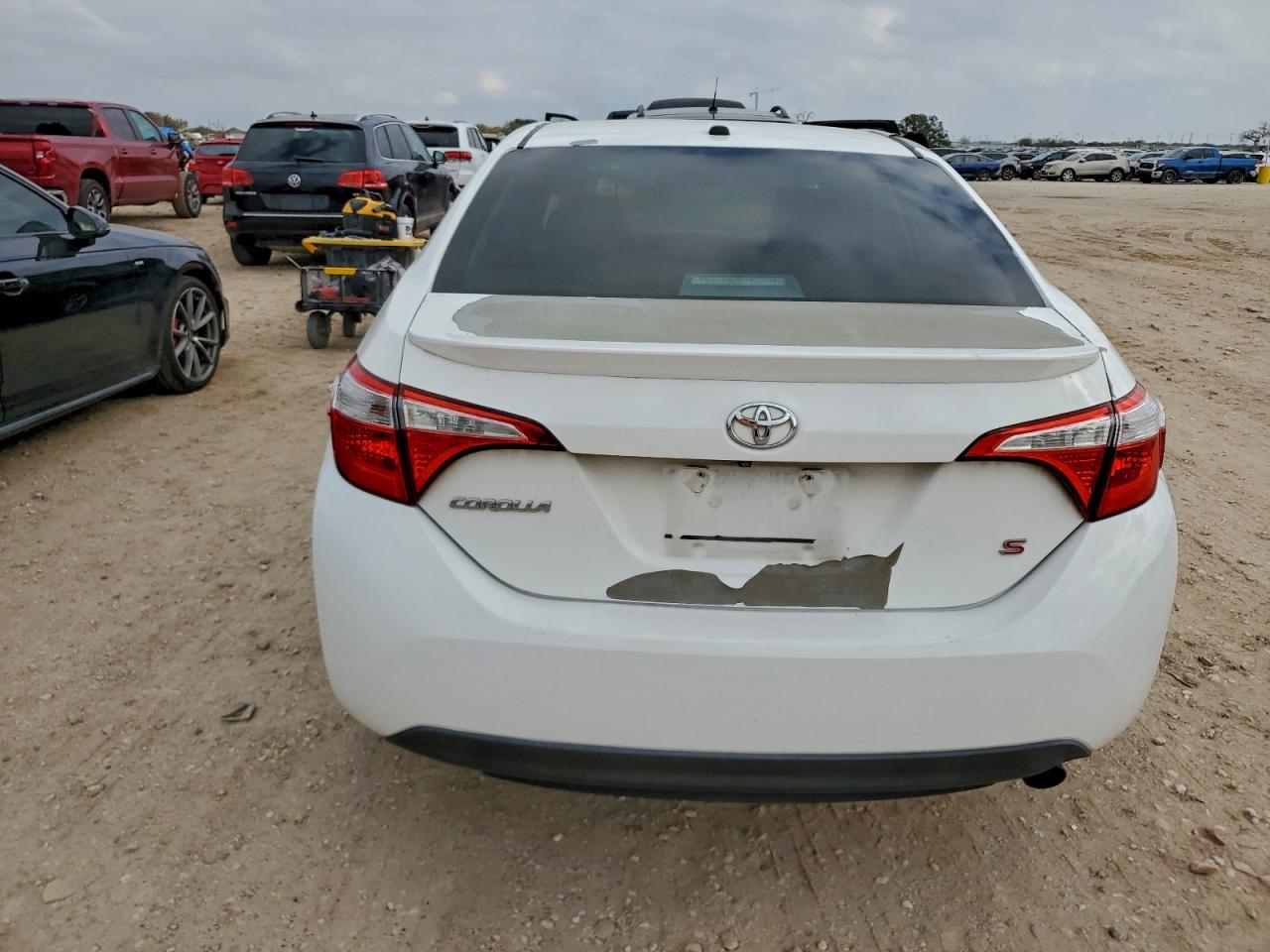 2014 TOYOTA COROLLA L photo 21
