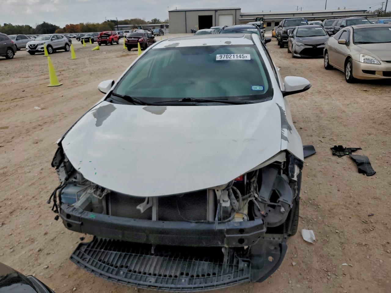 2014 TOYOTA COROLLA L photo 17