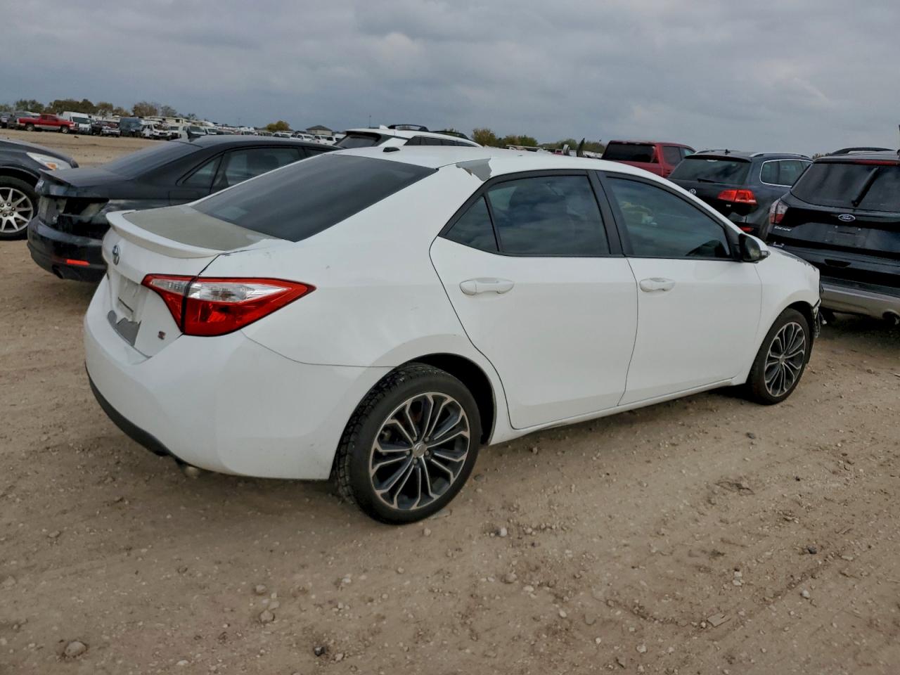 2014 TOYOTA COROLLA L photo 9