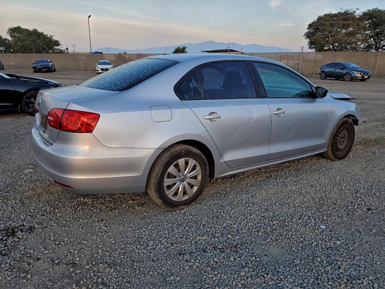 2012 VOLKSWAGEN JETTA BASE photo 7