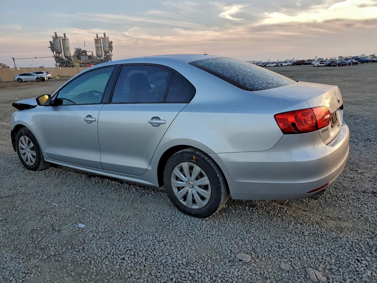 2012 VOLKSWAGEN JETTA BASE photo 4