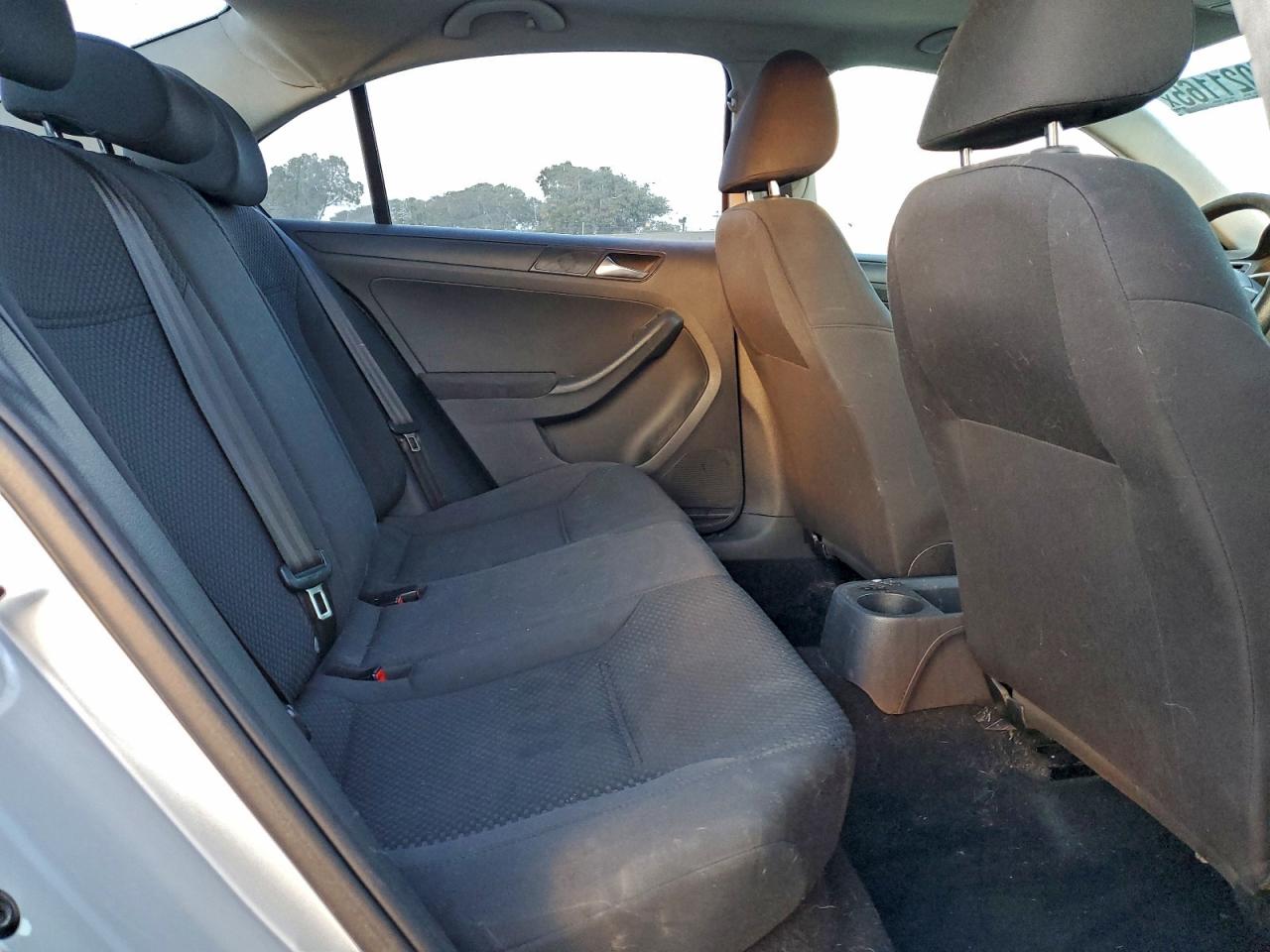 2012 VOLKSWAGEN JETTA BASE photo 28