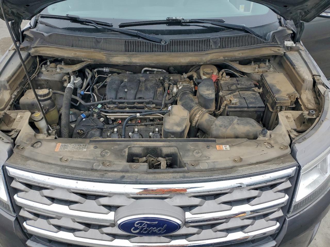 2018 FORD EXPLORER XLT photo 34