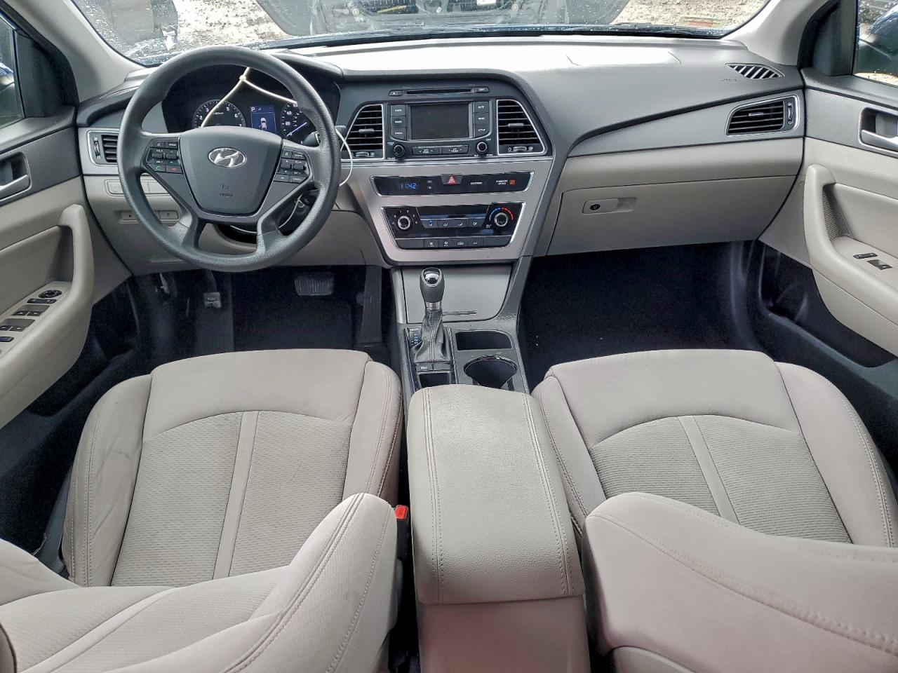 2015 HYUNDAI SONATA SE photo 8