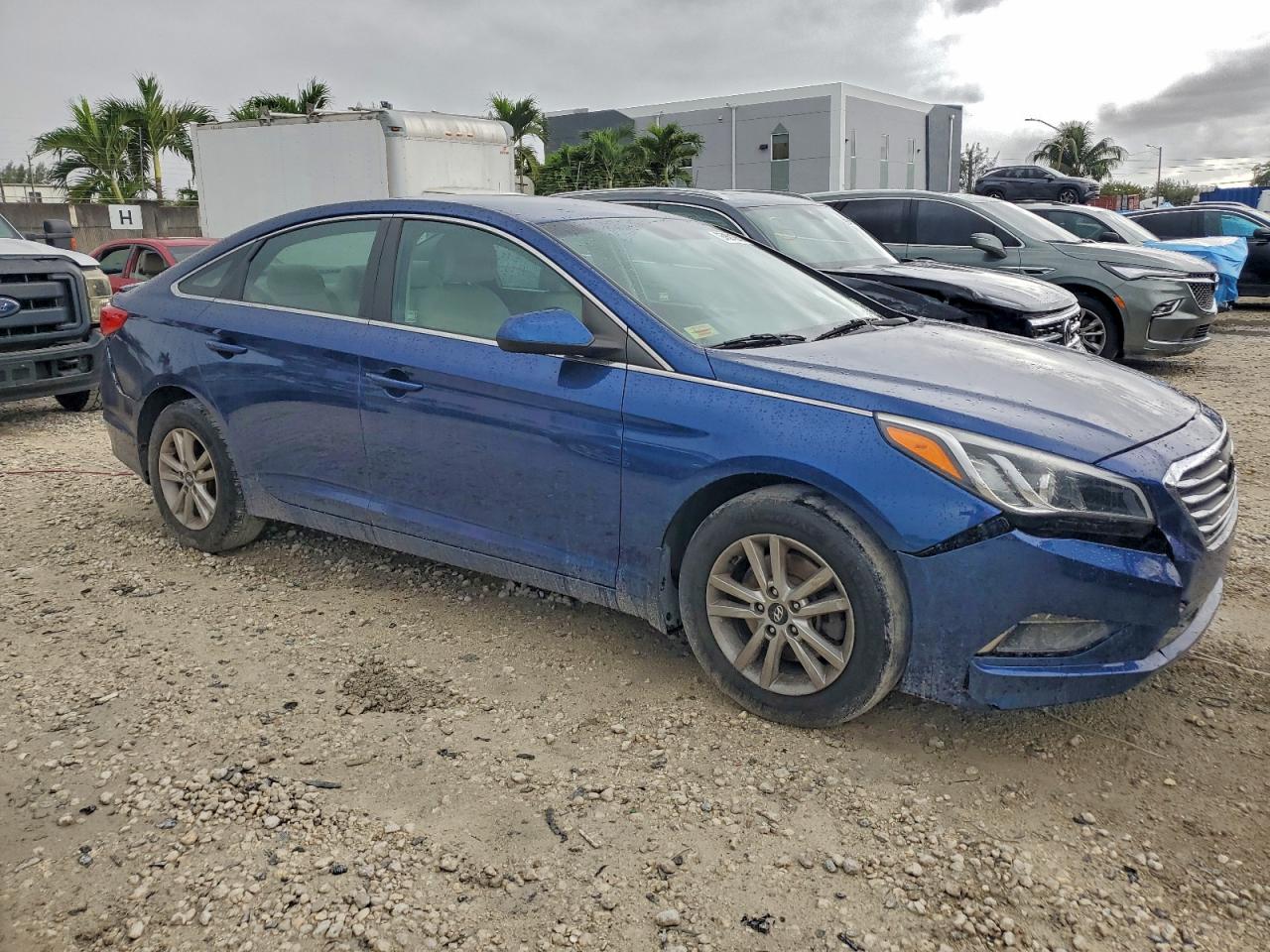 2015 HYUNDAI SONATA SE photo 4