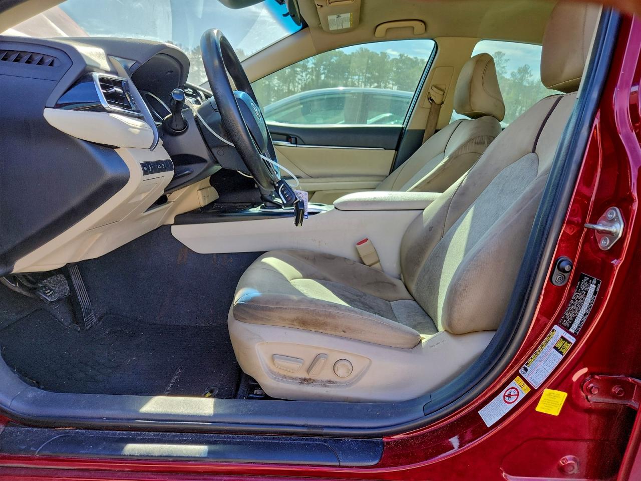2018 TOYOTA CAMRY L photo 7