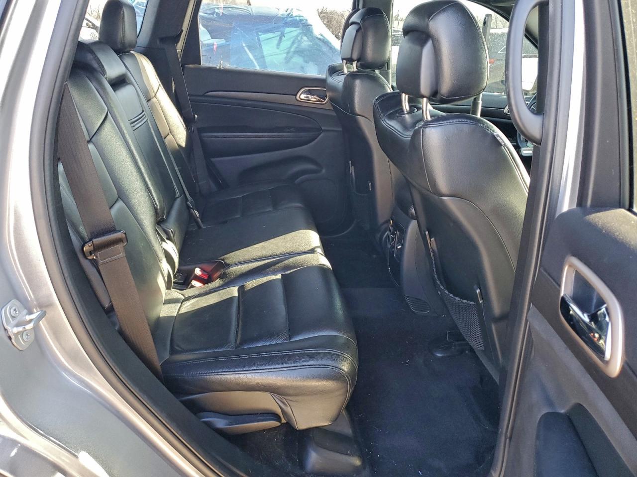 2016 JEEP GRAND CHEROKEE LAREDO photo 21