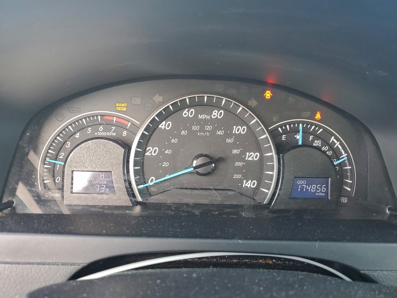 2014 TOYOTA CAMRY L photo 9