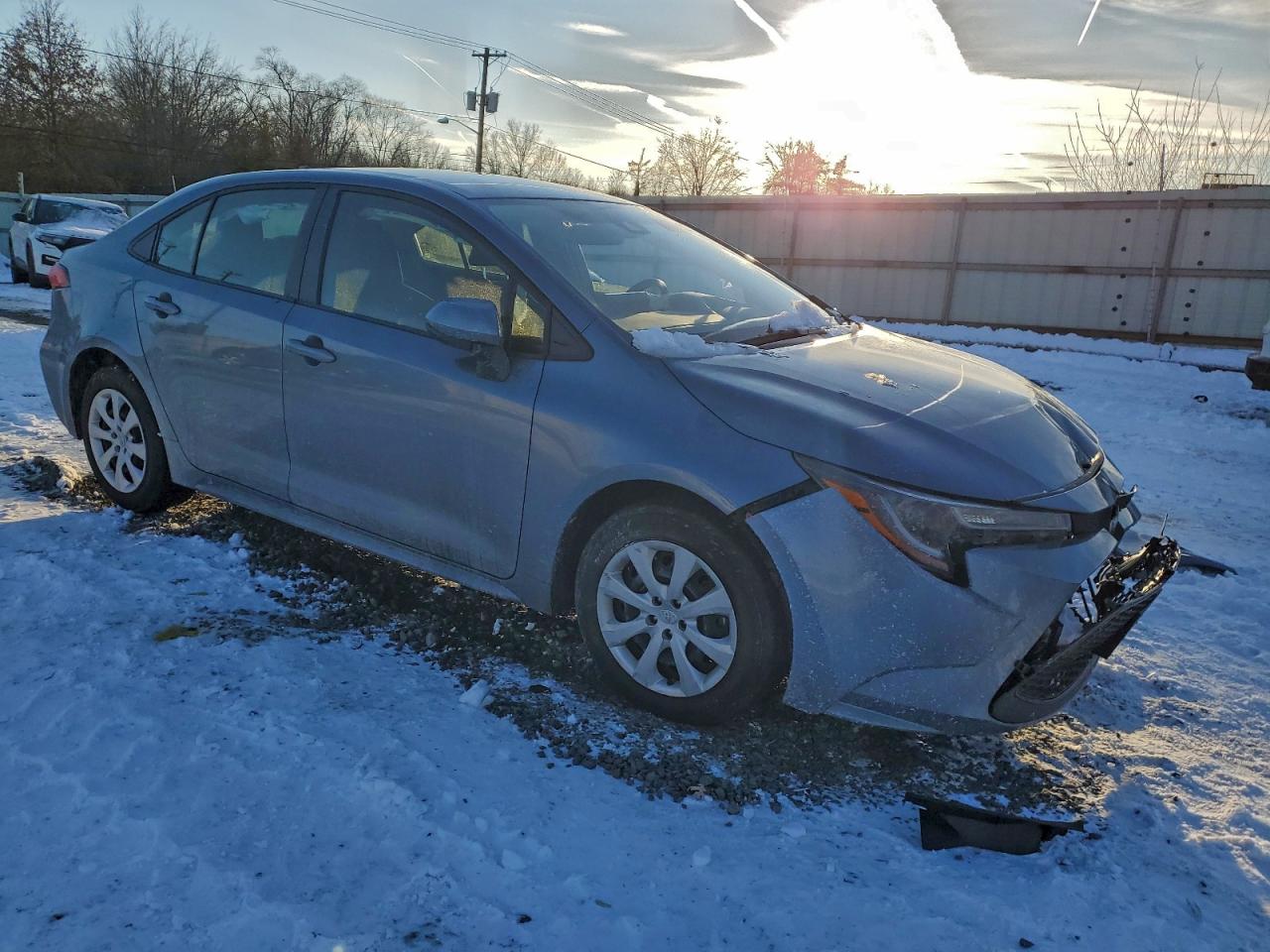 2022 TOYOTA COROLLA LE photo 4