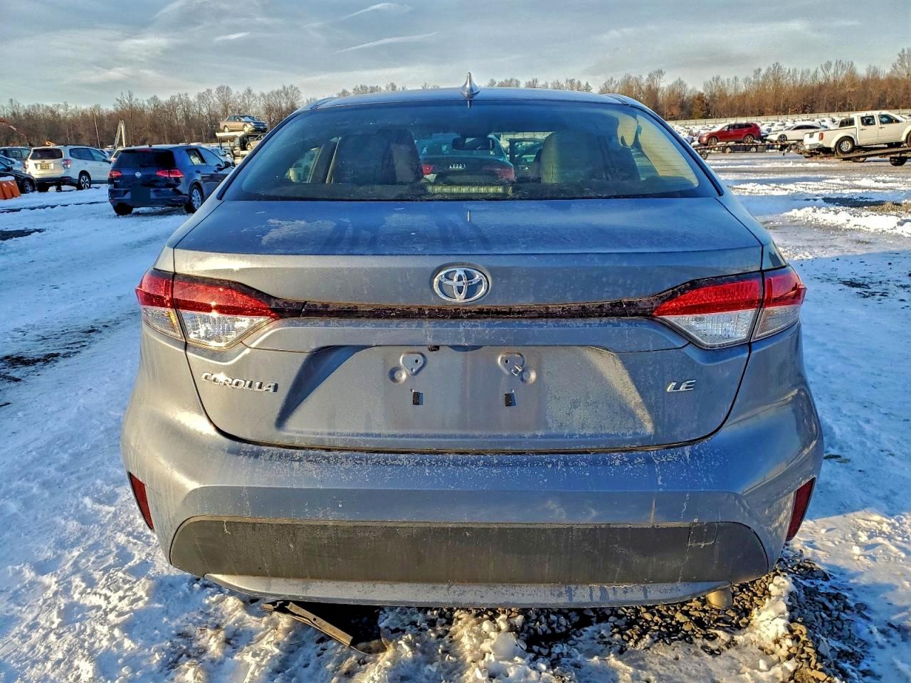2022 TOYOTA COROLLA LE photo 6