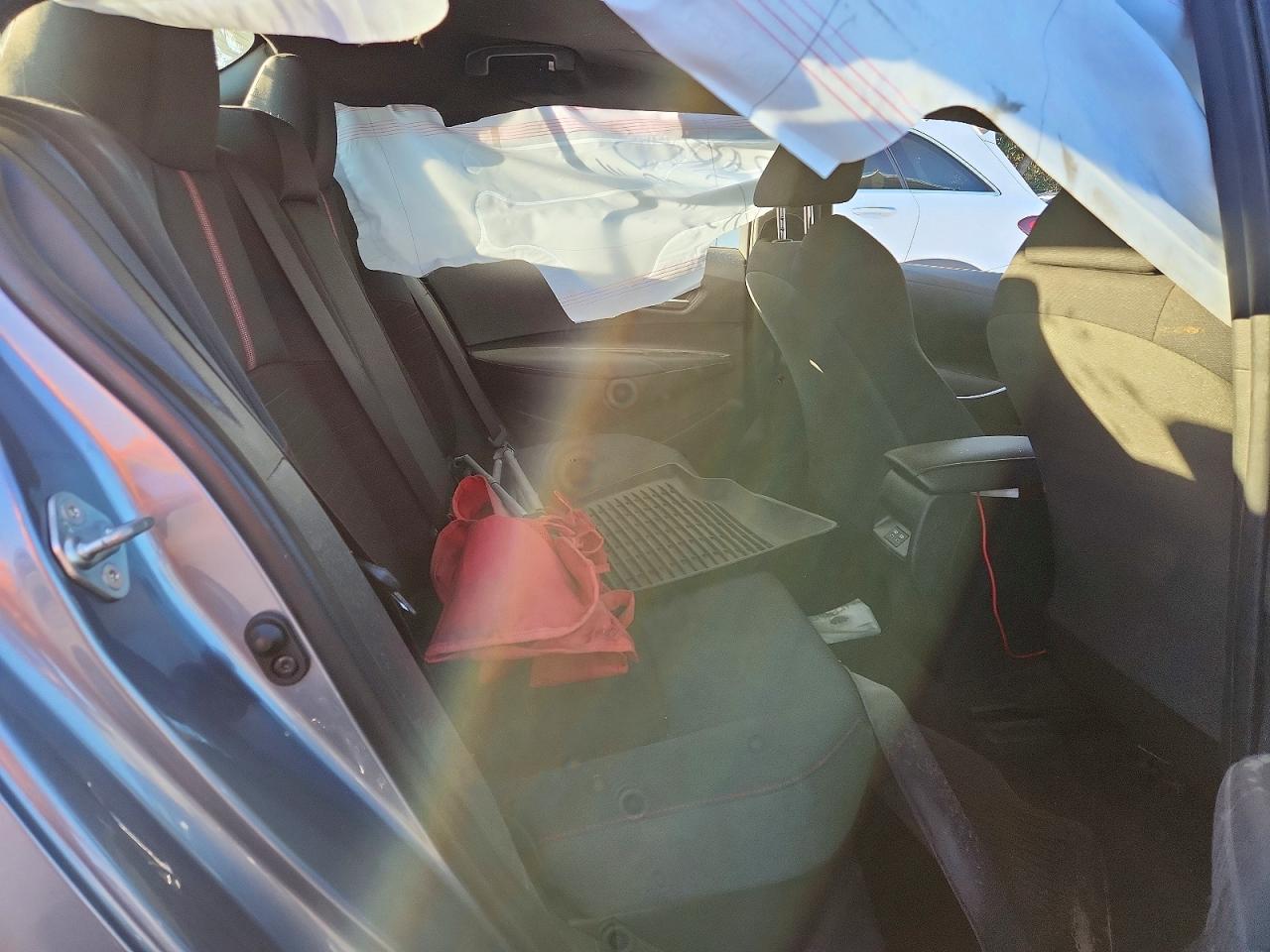 2025 TOYOTA COROLLA LE photo 10