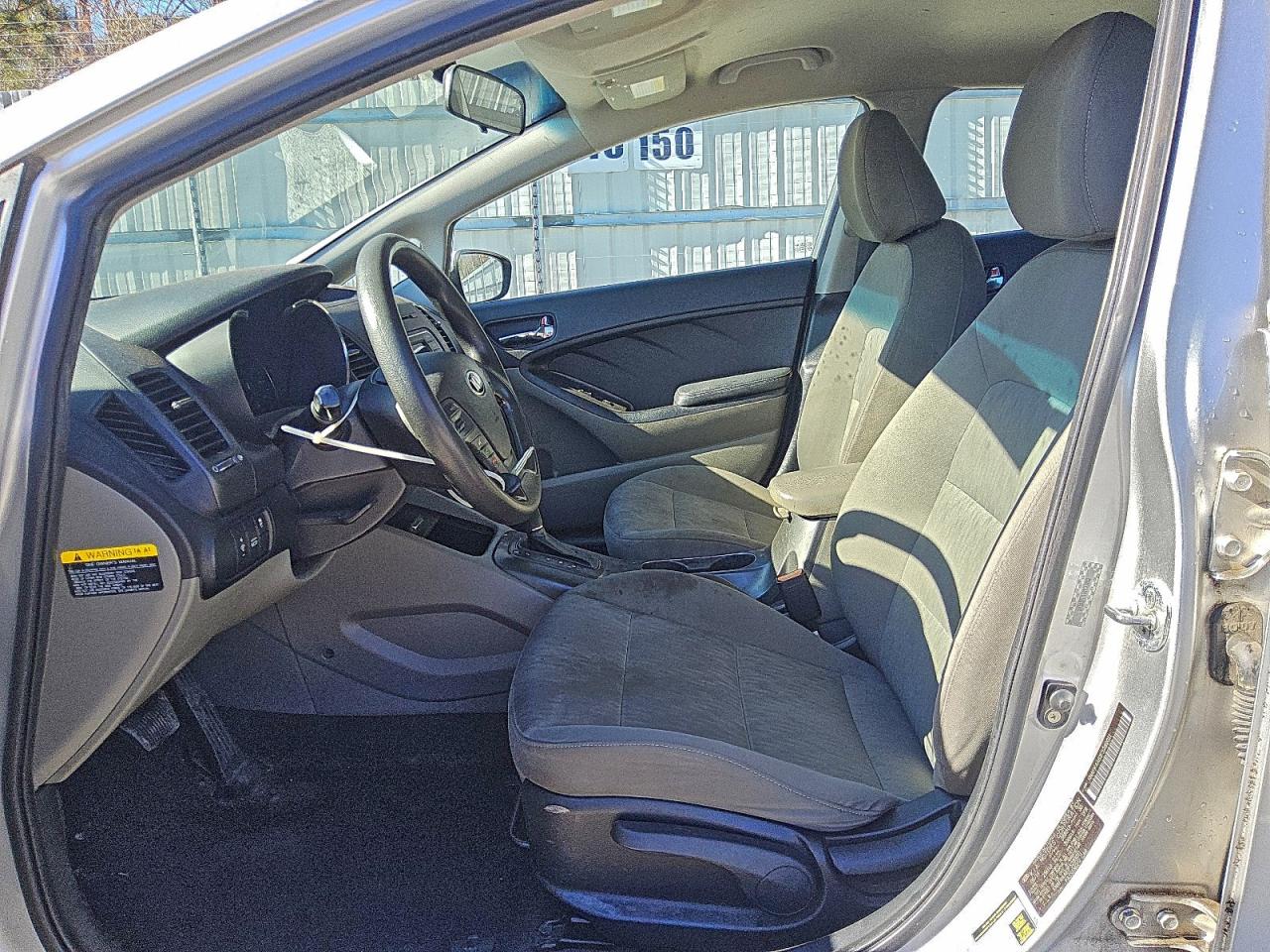 2015 KIA FORTE LX photo 7