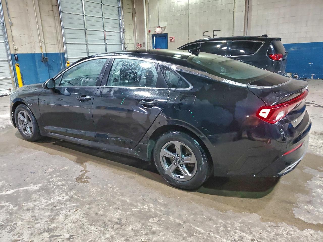 2023 KIA K5 LXS photo 2
