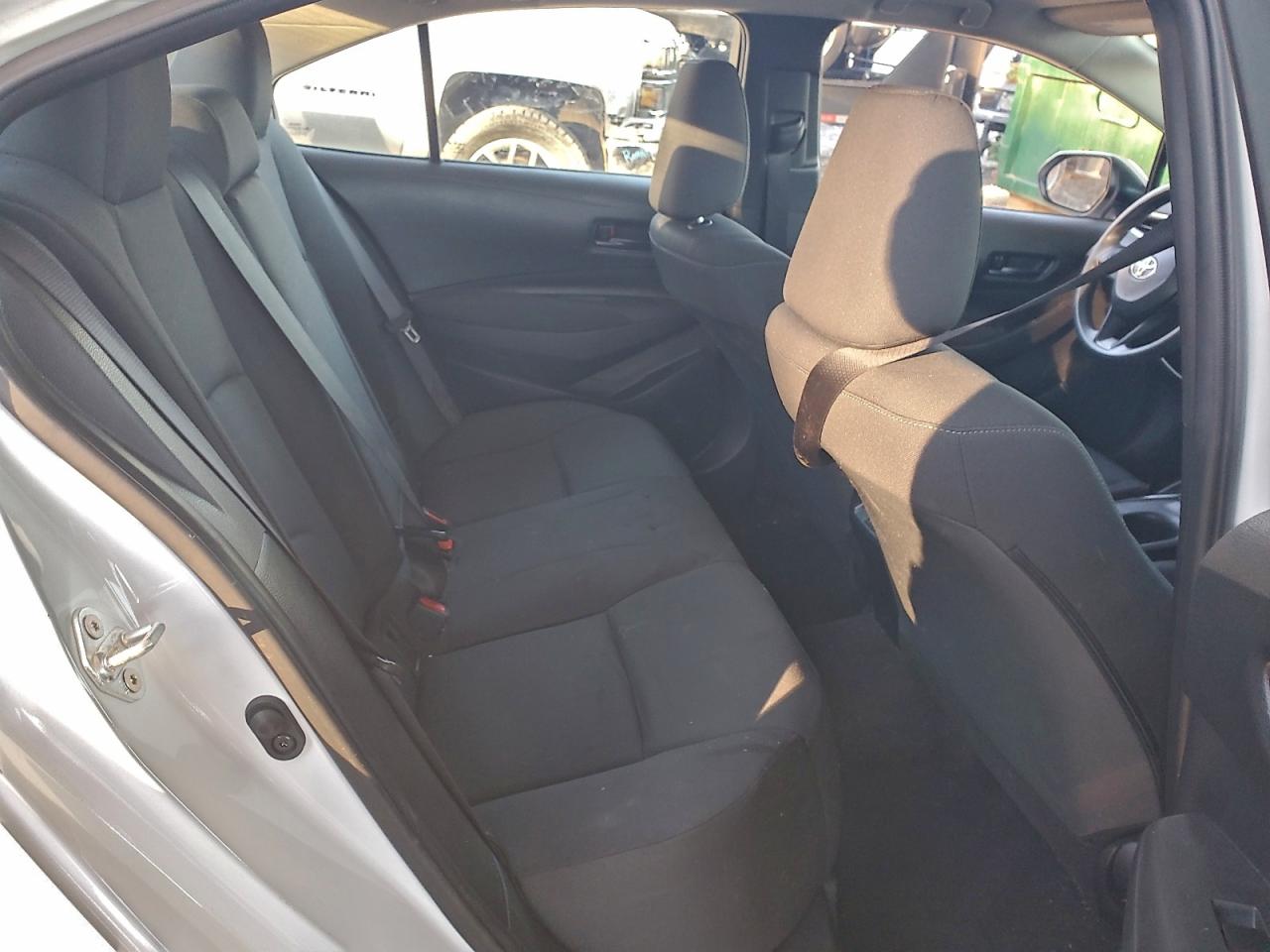2024 TOYOTA COROLLA LE photo 10