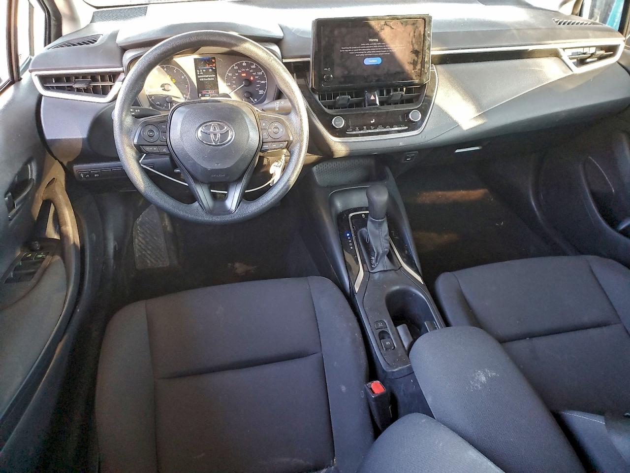 2024 TOYOTA COROLLA LE photo 8