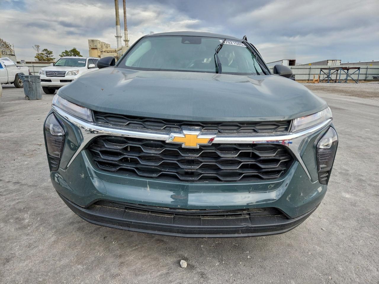 2025 CHEVROLET TRAX LS photo 5