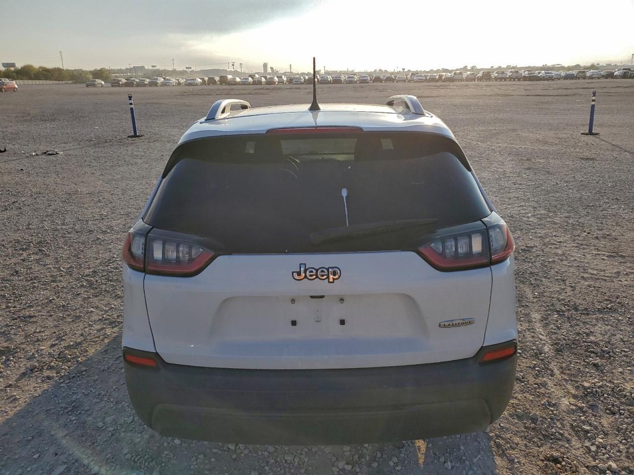 2019 JEEP CHEROKEE LATITUDE photo 11