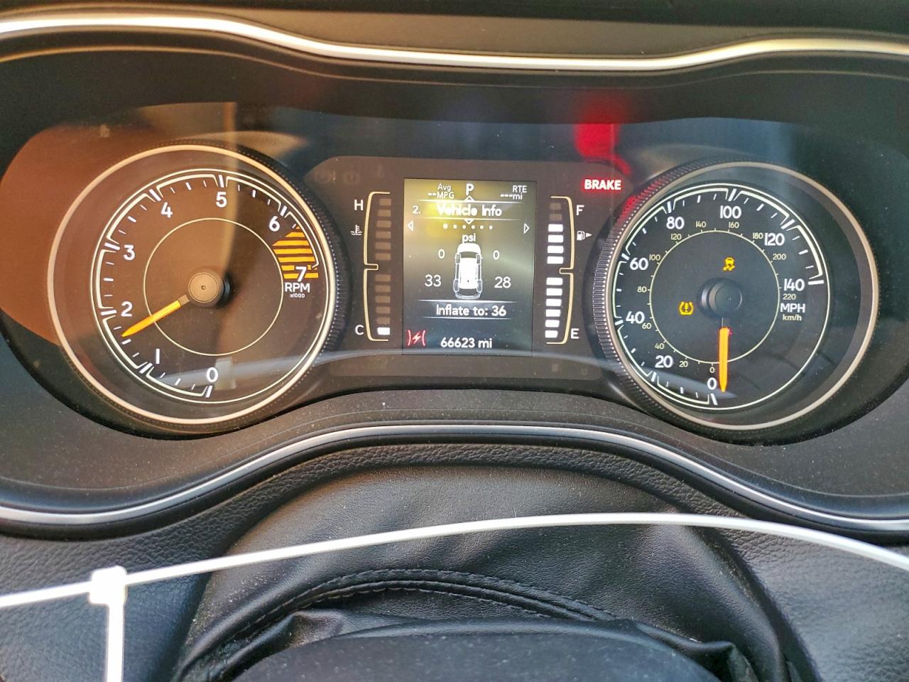 2019 JEEP CHEROKEE LATITUDE photo 17