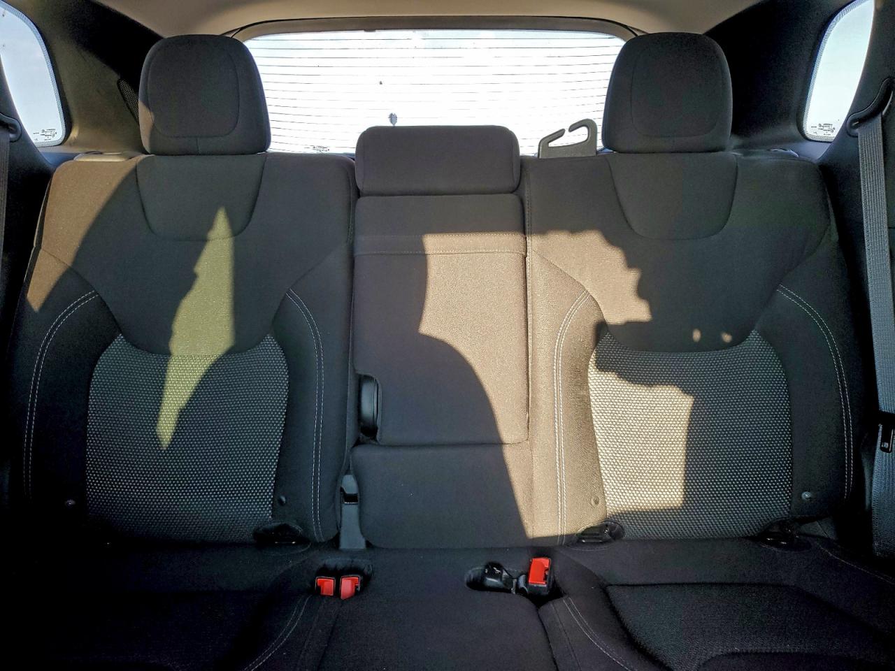 2019 JEEP CHEROKEE LATITUDE photo 19