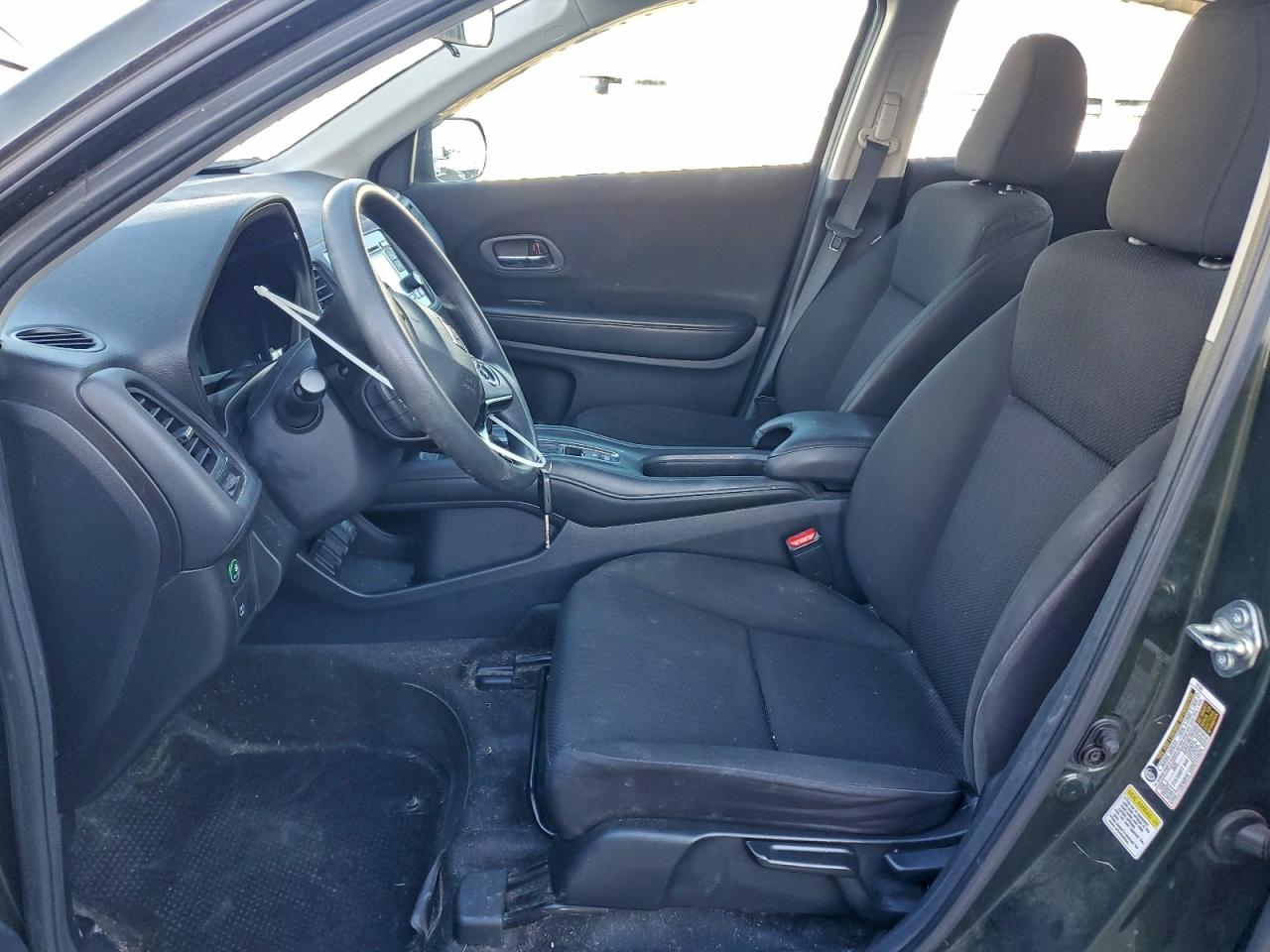 2016 HONDA HR-V LX photo 19
