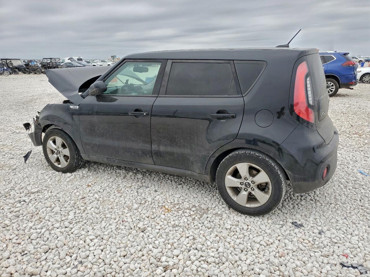 2018 KIA SOUL BASE photo 2