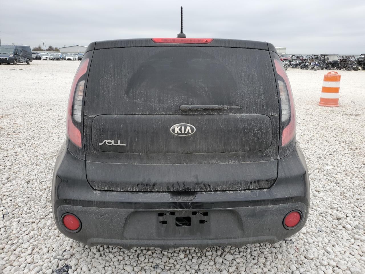 2018 KIA SOUL BASE photo 6