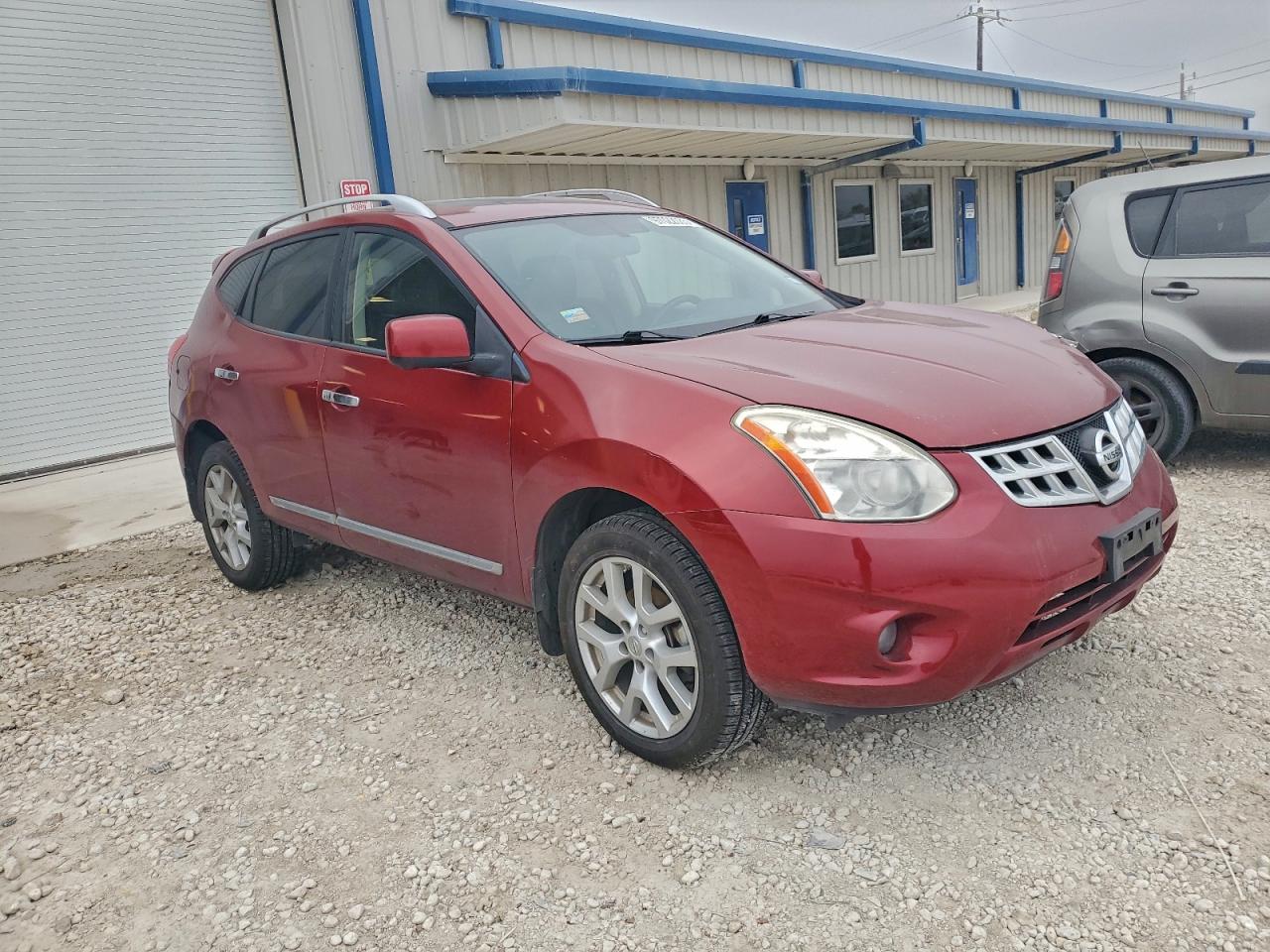 2013 NISSAN ROGUE S photo 4
