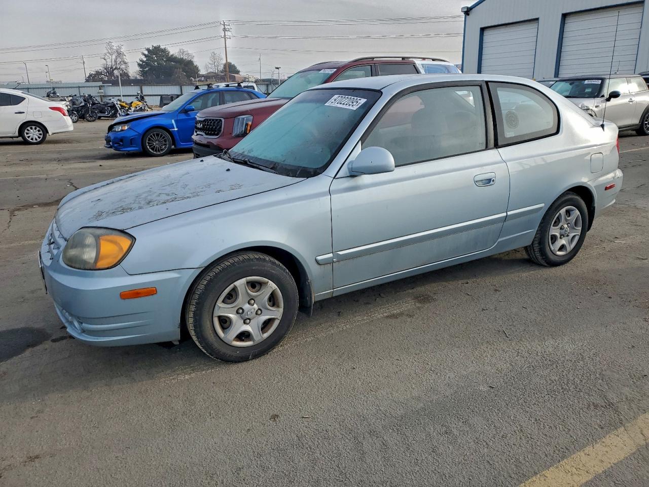 2005 HYUNDAI ACCENT GS — REAR END damage — photo 1